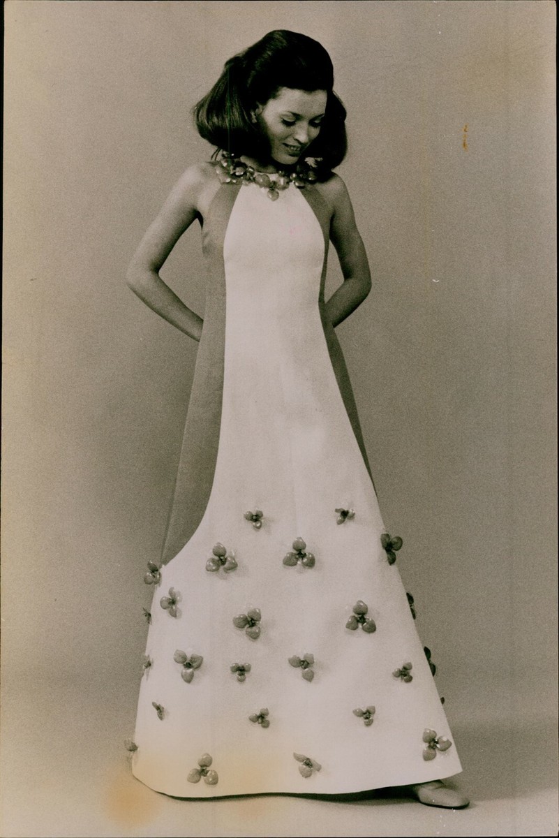 open lace back dress Rocco Barocco 1969 S/S Demi-Couture Pineapple White Silk Crepe Dress –  Featherstone Vintage