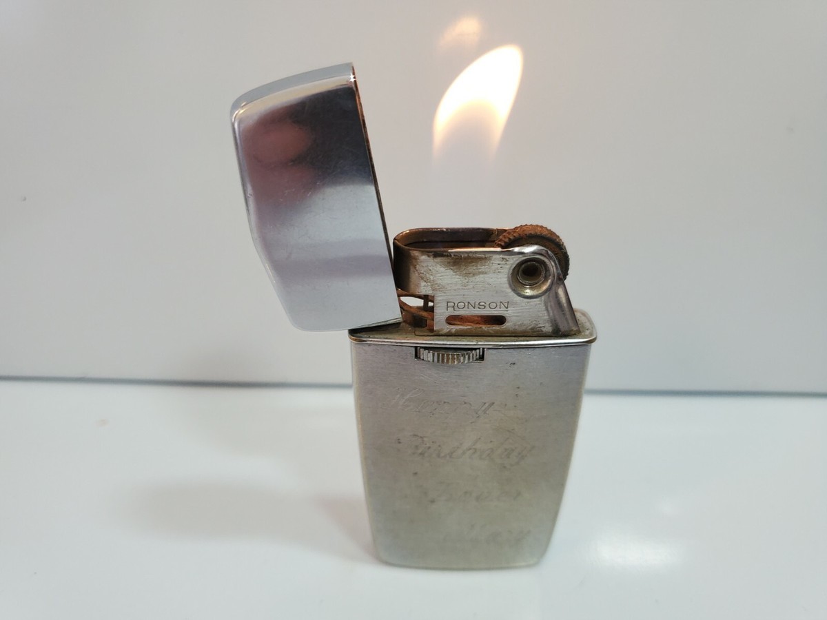 WORKING Vintage Ronson Varaflame Windlite Cigarette Lighter