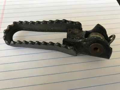 Kawasaki KX500 Footrest R/H . Used Item Fits 1986-87 P/N 34028