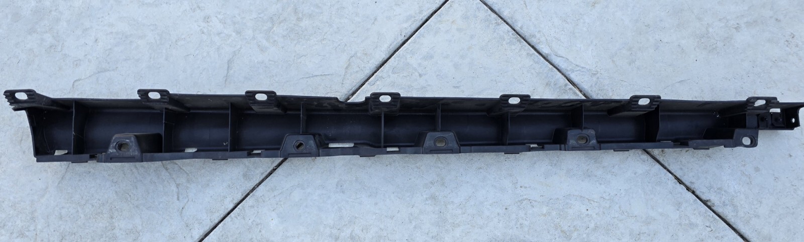 2020 17 18 21 22 Audi R8 Right Rocker Panel Mounting Bracket 33