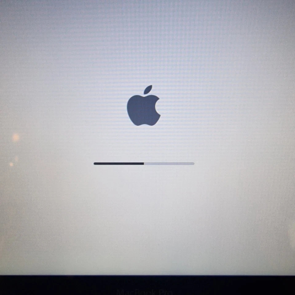 Macbook Pro A1278,  Core Duo , 13.3" , NO OS , 120Gb SSD, 4Gb, SPARE OR REPAIR - Image 4 of 4