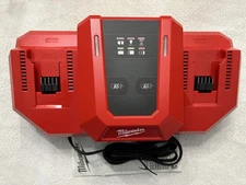 New Milwaukee 48-59-1815 18V M18 Dual Bay Simultaneous Super Battery Charger