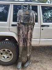 Frogg Toggs waders size 7 never been worn only tried on