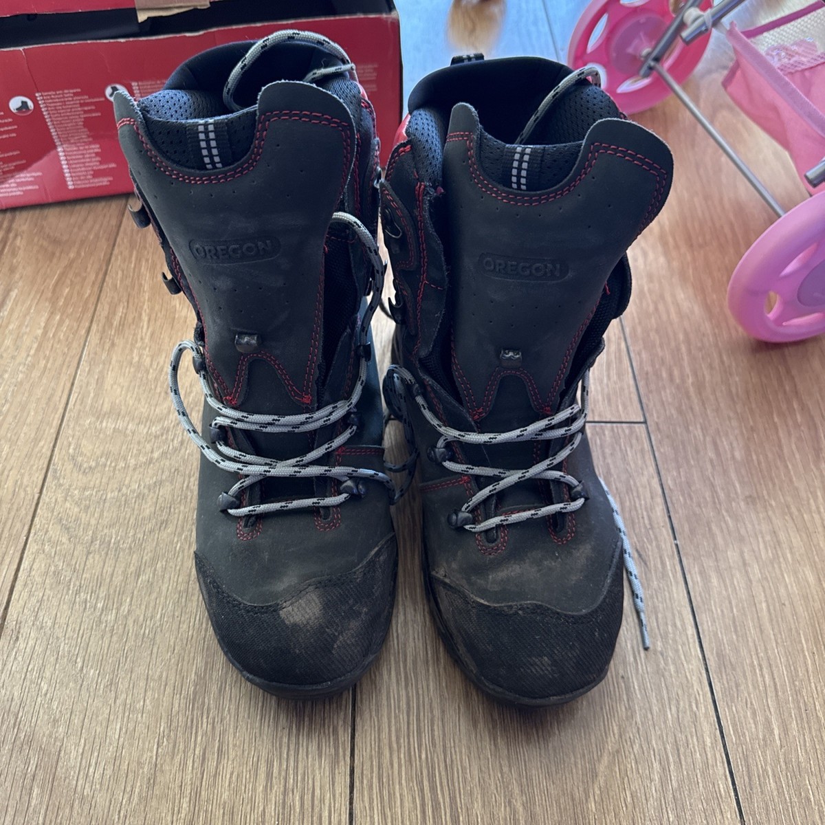 Oregon Fiordland Class Chainsaw Boots Size