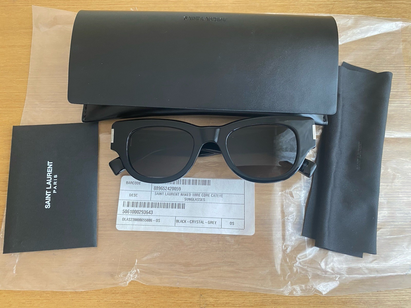 Occhiali da sole originali Ex Display SAINT LAURENT SL573 colore 001 misura 49 21 145 M