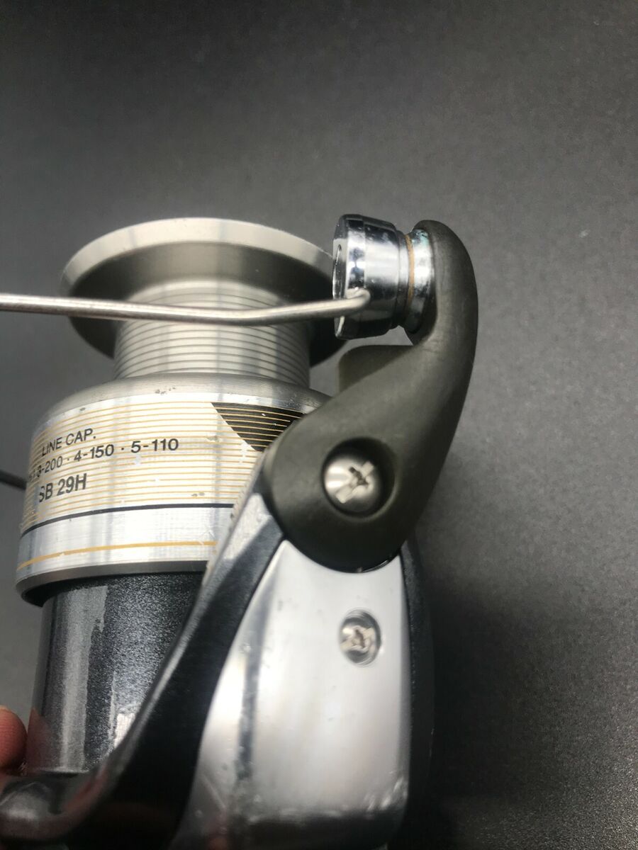 SHIMANO AERNOS 4000 used Spinning Reel good condition from SHIMANO AERNOS 4000 used Spinning Reel good condition from
