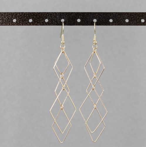 Gold chandelier earrings dangle pendant wiggly flowy 3.5" long Very Liteweight - Picture 3 of 9