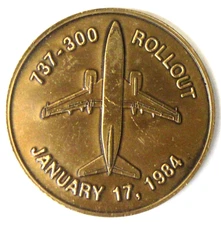 1984 Boeing 737-300 ROLLOUT coin token medallion yz