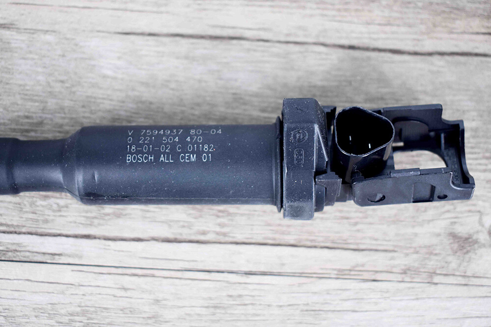 Set(1) Bosch 0221504470 Ignition Coils For BMW 325 328 330 335 525