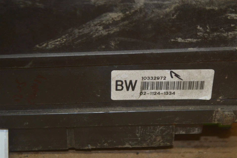 2002-2005 Buick Century caixa de fusíveis junção fabricante de equipamento original 10332972 módulo 533-X11 - Imagem 2 de 4