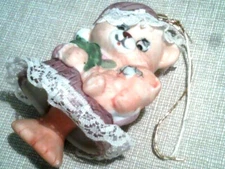 Jasco Caring Critters Chimer christmas Porcelain Ornament - Mama and Baby Bear