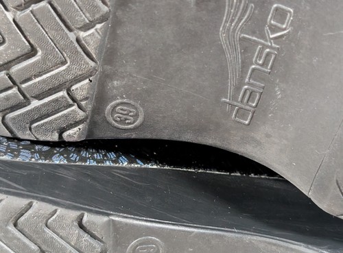 Dansko Women's Clog Slip On Shoe Size 39 US 8.5-9 Black Leather Blue Floral - Picture 10 of 10