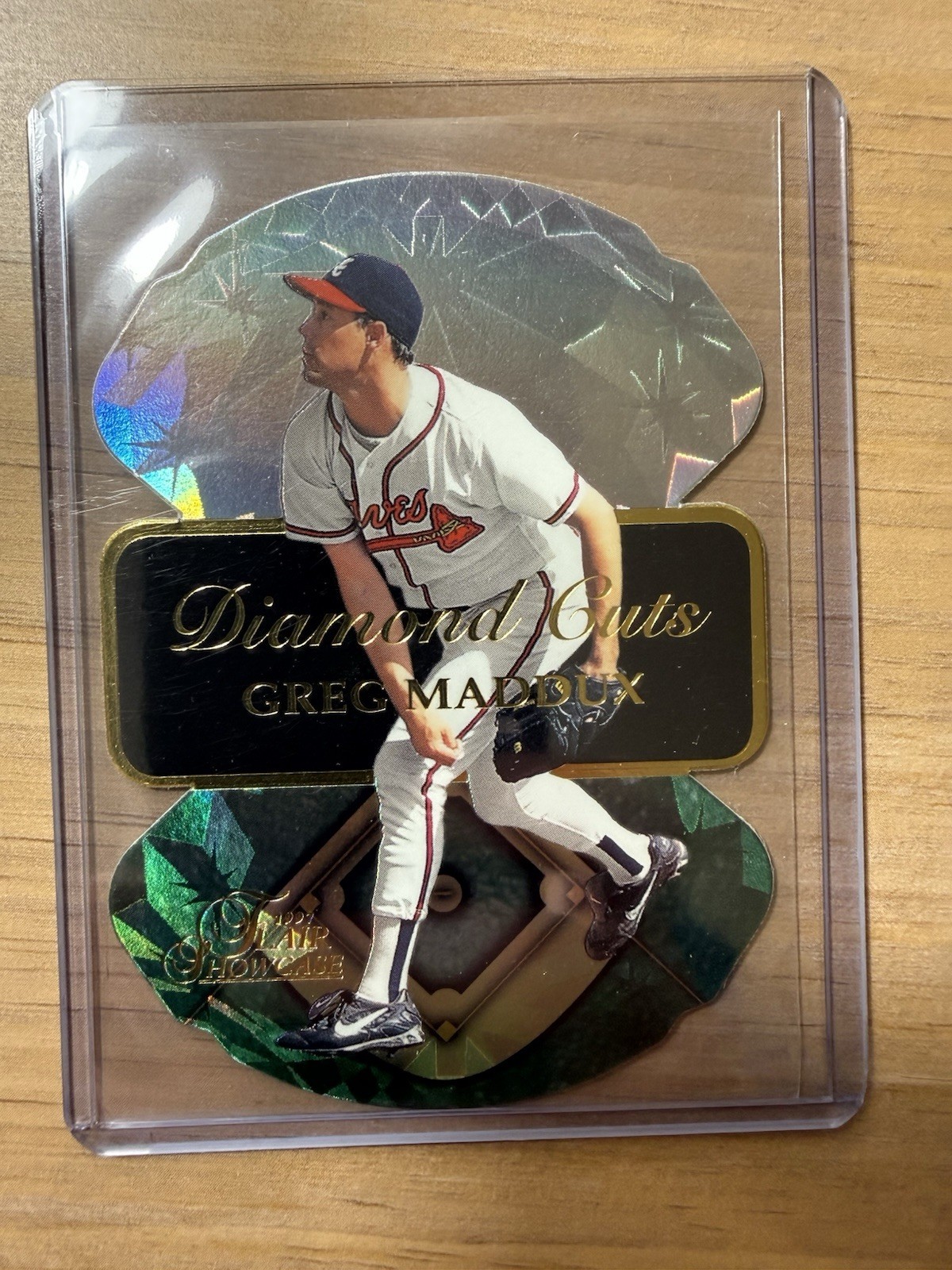 Greg Maddux 1997 Flair Showcase - Diamond Cuts #10 Atlanta Braves