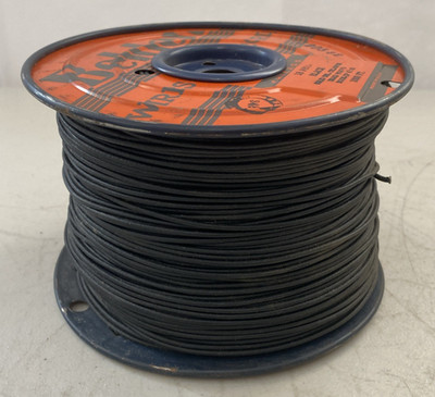 Belden 18 Feed Black Celanese Braided Waxed Hook-Up Wire (1000 Ft)