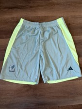 Rare VTG authentic med Dallas Wings WNBA team-issued green shorts made by Adidas