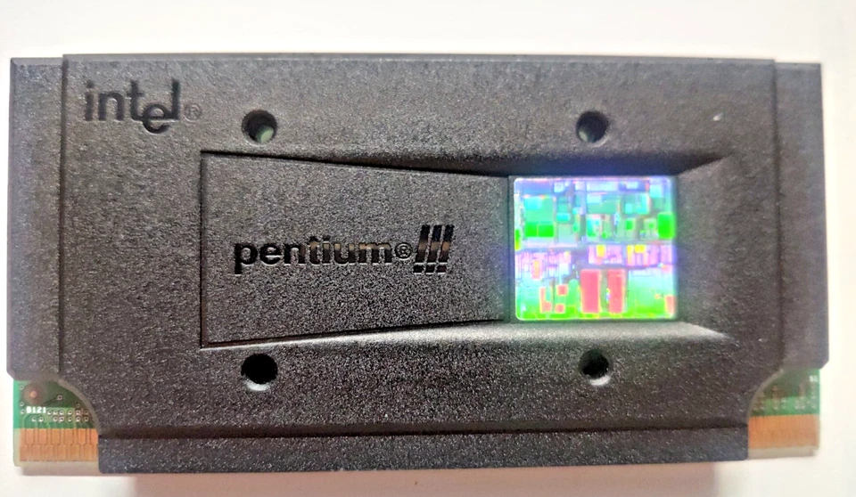 CPU Intel Pentium III SLOT 1 - Immagine 3 di 4