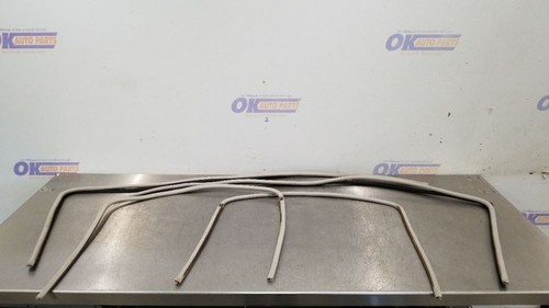 91 TOYOTA LAND CRUISER FJ80 DOOR WEATHERSTRIP SET FRONT AND REAR - Picture 9 of 12