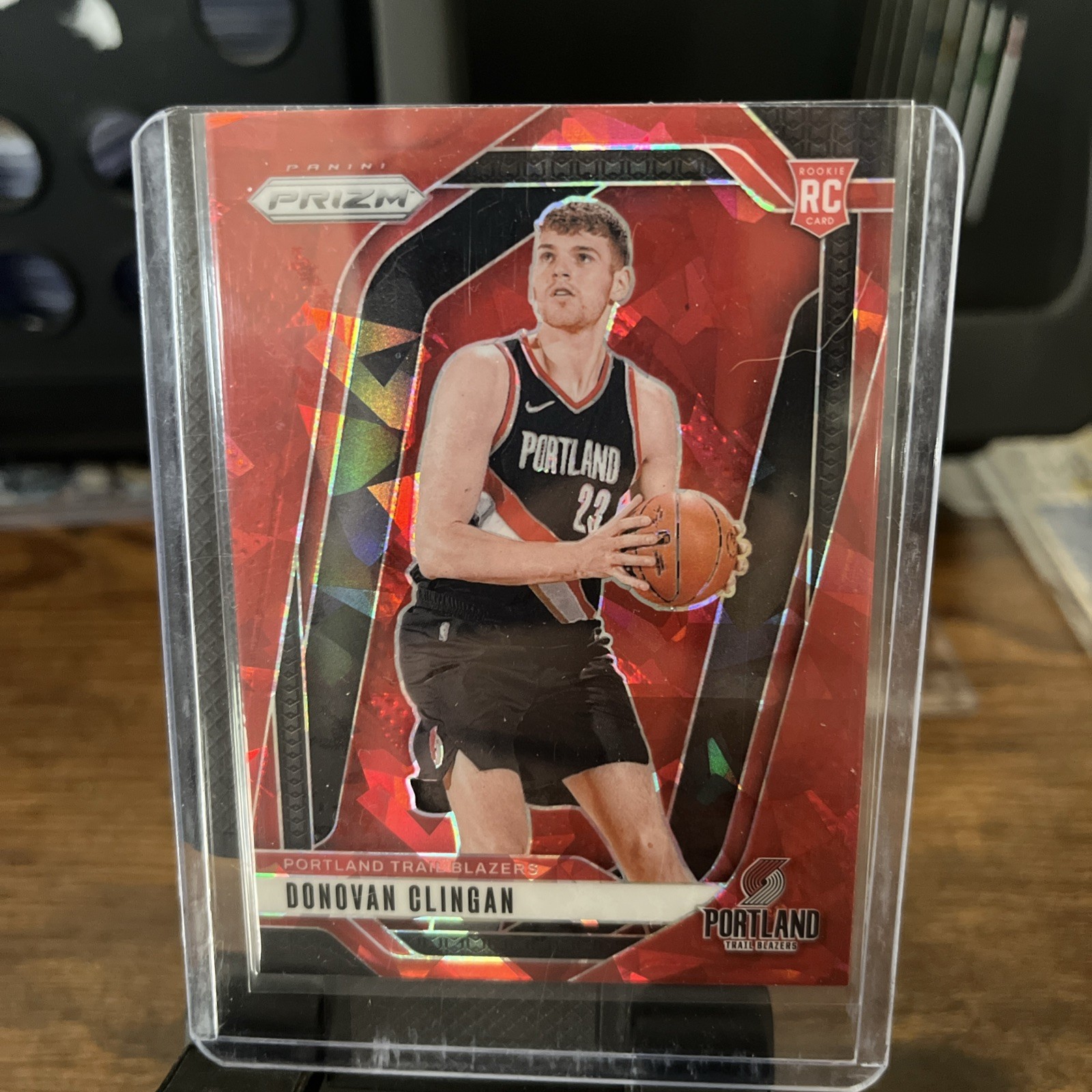 2024-25 Panini Prizm - Donovan Clingan #221 Red Ice Prizm (RC)