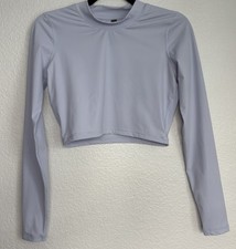 Vuori Crop Top M Long Sleeve Fitted Performance Workout Running Athleisure Gray
