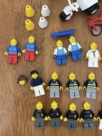 Lego 9247 Education Community Workers 2006 Incomplete