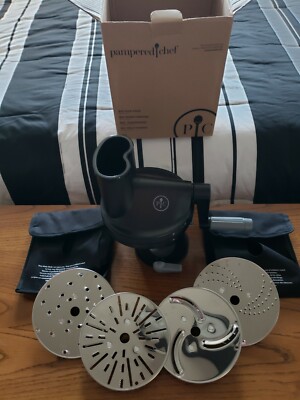 Retired Pampered Chef Multi Slicer Grater 4 Blades #1527 Boxed Used Once