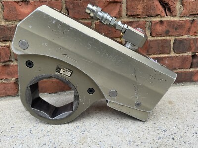 Enerpac HXD-240 Hydraulic Torque Wrench & Enerpac CC-24425 Hex Cassette