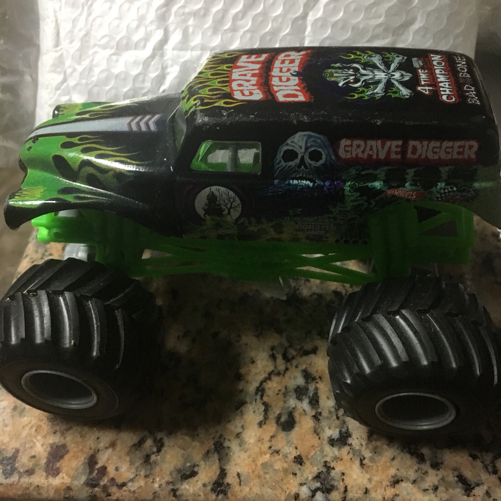 mattel grave digger monster truck