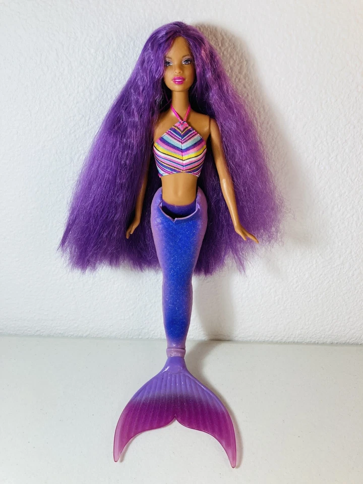 Mattel - Barbie - 2002 Mermaid Fantasy Christie Doll - *DAMAGED TAIL* - Image 2 of 4