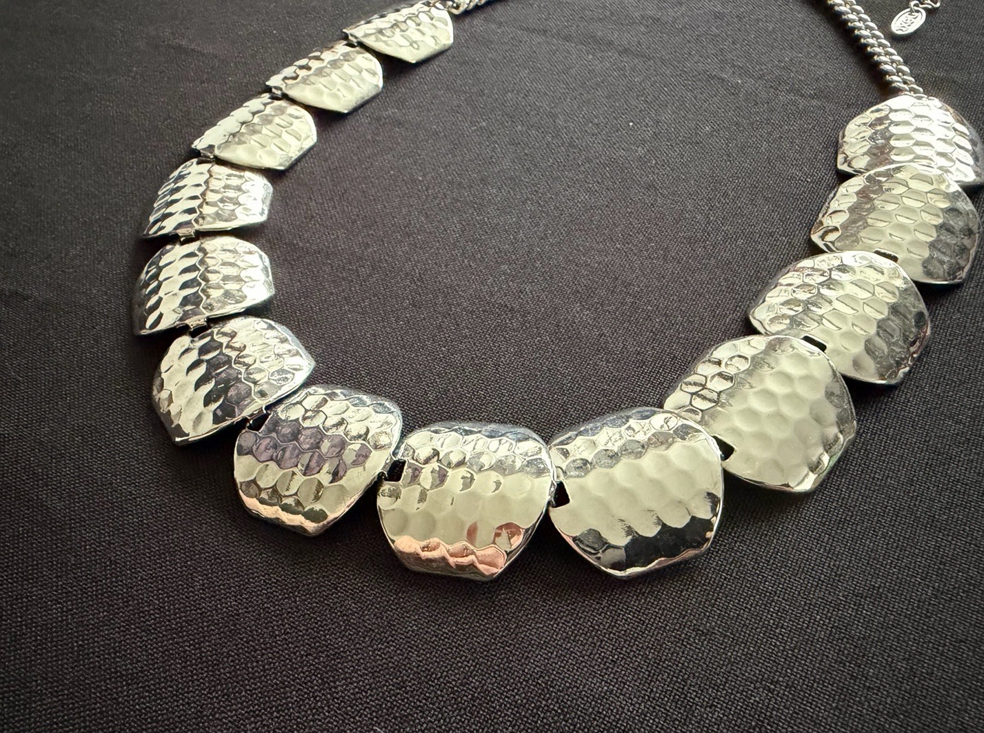 Vintage Interlocking Hammered Link Lightweight Si… - image 1