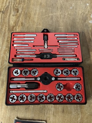 SELFISH RECORDS / COUP DETAT SAMPLER テープ Vintage Sears Craftsman Kromedge 41pc Tap & Adjustable Die