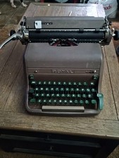 Vintage 1950s Royal HH Series Magic Margins Touch Control Green Keys Typewriter thumbnail