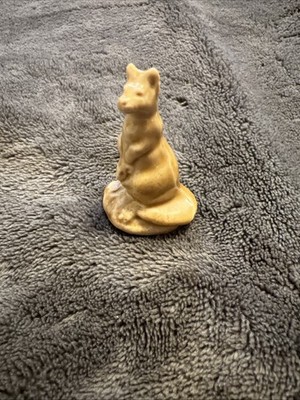 Vtg Mini Ceramic Kangaroo Figurine 1.5  Tall Animal Zoo Wade Whimsical Tea