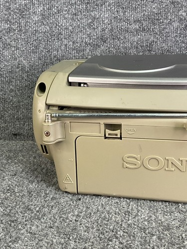 Sony Stereo Boombox CFD-V17 Mega Bass Port AM/FM CD Cassette Recorder/Player - Picture 10 of 16