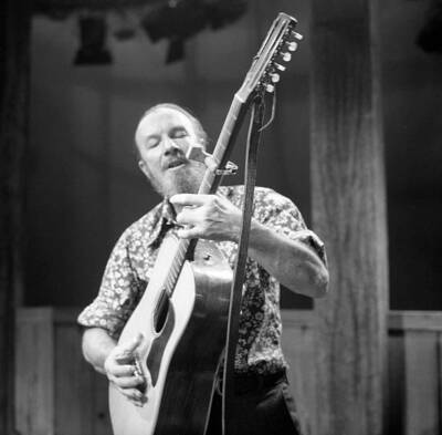 Folk Singer Pete Seeger With Children TV Show 1970 Historic Old Photo 3