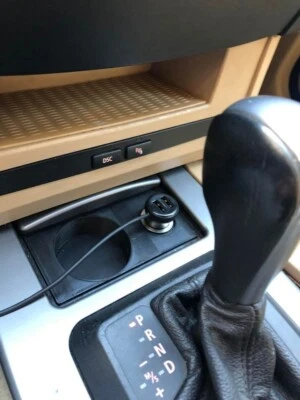 ⭐ BMW e60 e61 Pre Face (LCI) Porte-gobelet fumeur paquet insert imprimé en 3D... - Photo 1/4