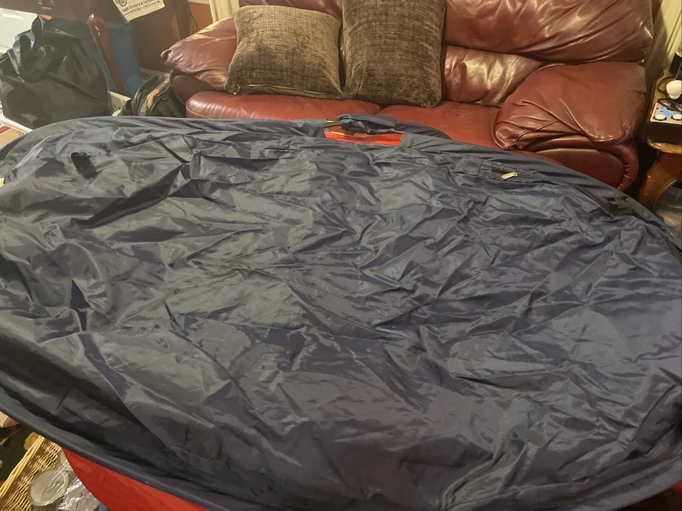 Cama de viaje plegable portátil para dormir para niños KidCo PeaPod, colchón de aire con bomba Foto 4 de 4