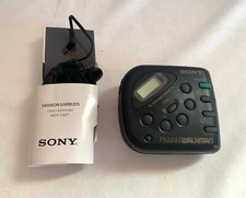 Sony FM/AM Walkman Radio With Belt Clip NOS Sony MDR-E9LP Ear Buds VIDEO works