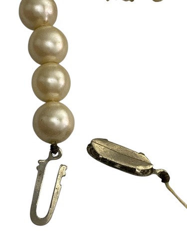 Vintage Pearls with tone clasp vintage broken string - Picture 6 of 9