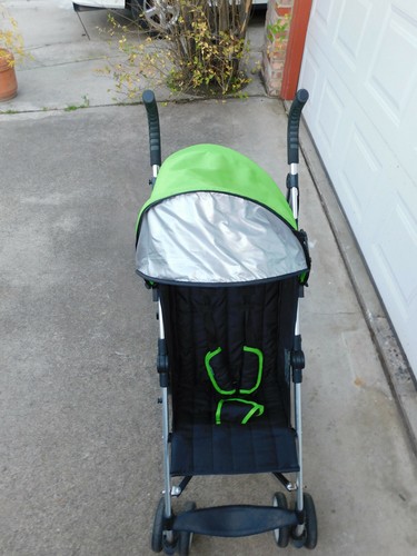 Summer Infant 3D Lite Convenience Stroller, Black / Green - Used Condition - Picture 8 of 12