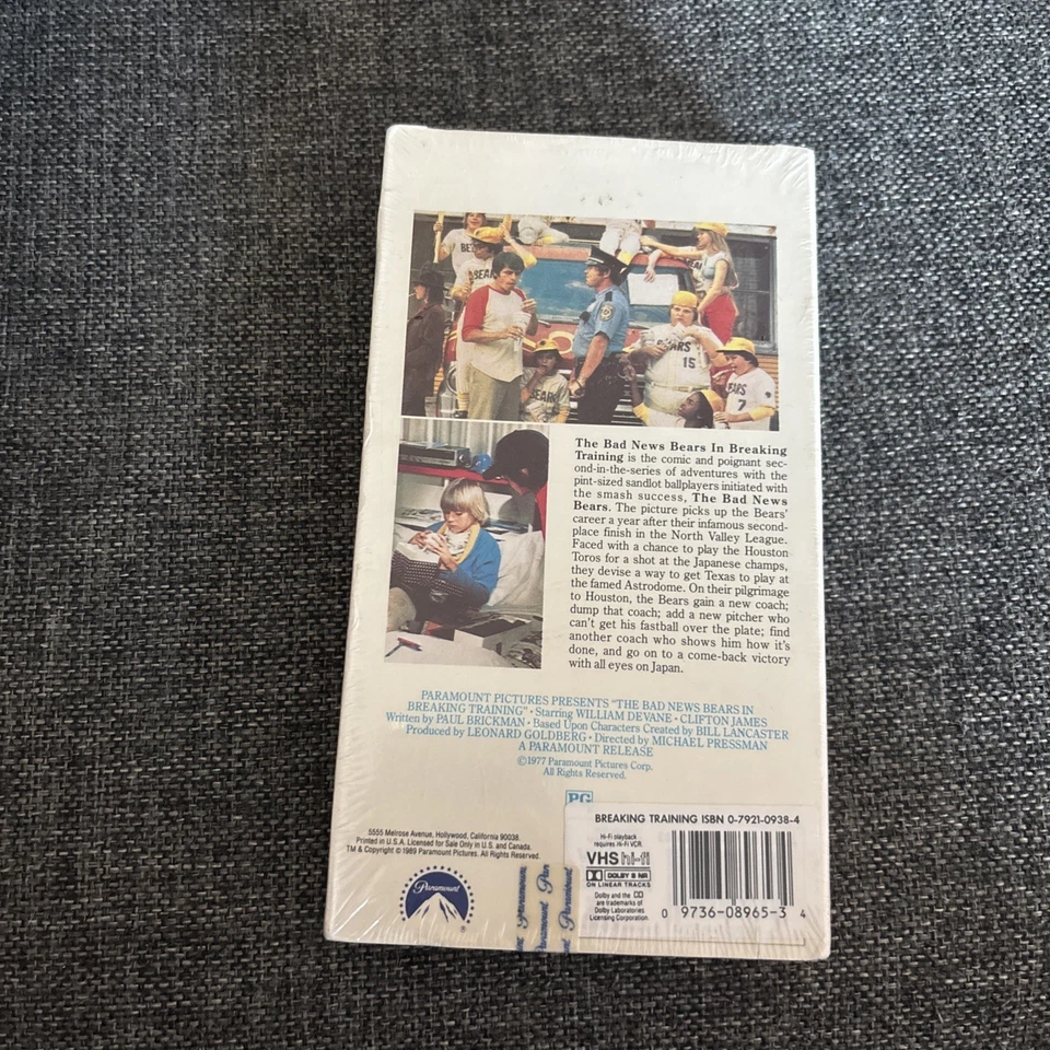 BRAND NEW Bad News Bears Breaking Training (VHS, 1989) RARE Sealed - Imagem 3 de 4