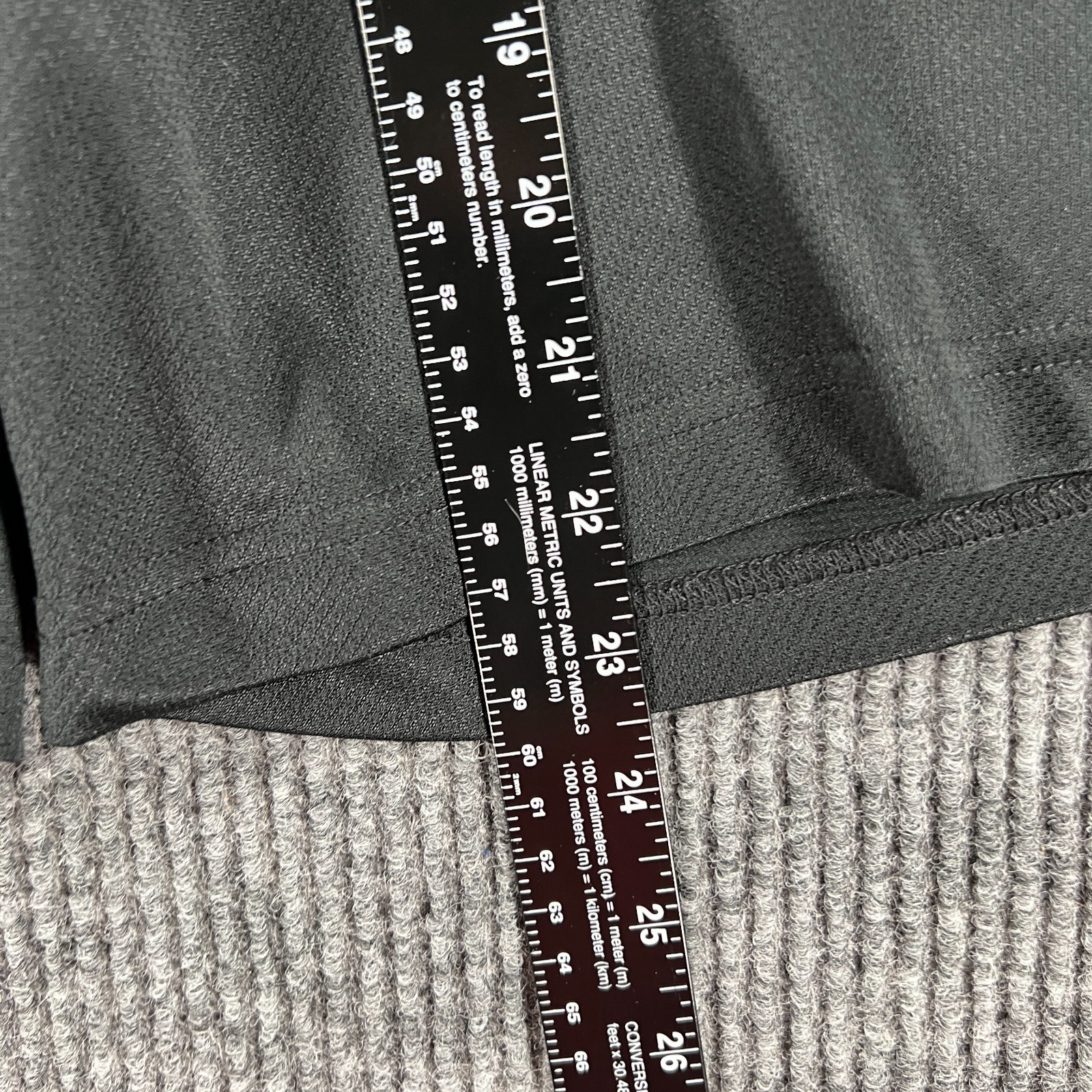 Nike Athletic Gym Basketball Shorts Youth Boys XL Extra Large Black Green