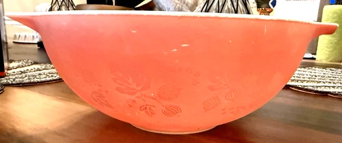 Vintage Pyrex Pink & White Gooseberry Cinderella 4 qt Mixing Bowl 444