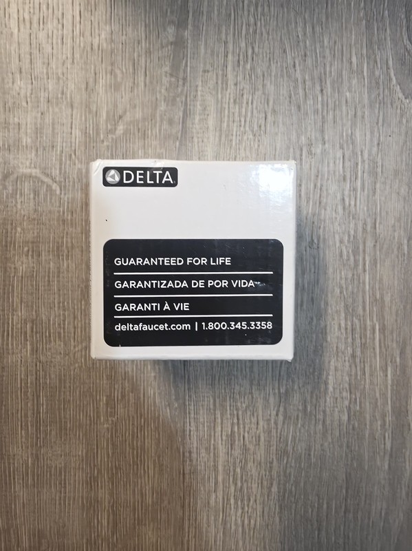 Delta Faucet 73835 Lahara Wall Mounted Robe Hook/Towel Hook in Chrome New In Box