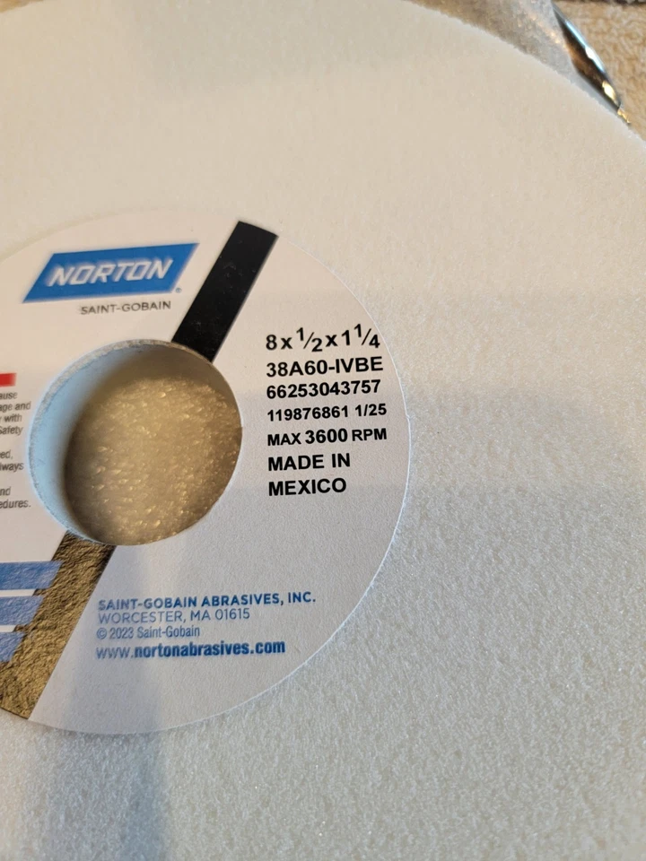 NORTON 66253043757 StrghtGrindWhl,1.25"CN,60 Grit,8"Dia, 1CTK7. - Image 2 of 4