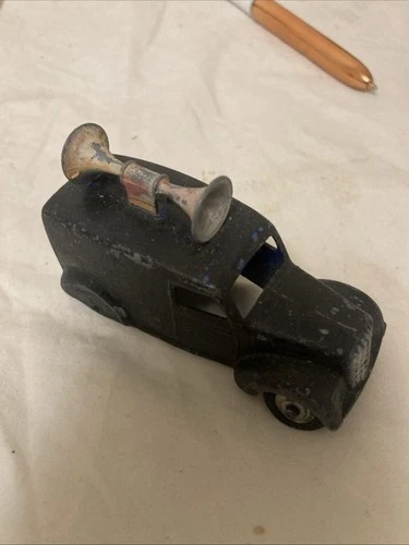 Dinky Toys - Speaker Van
