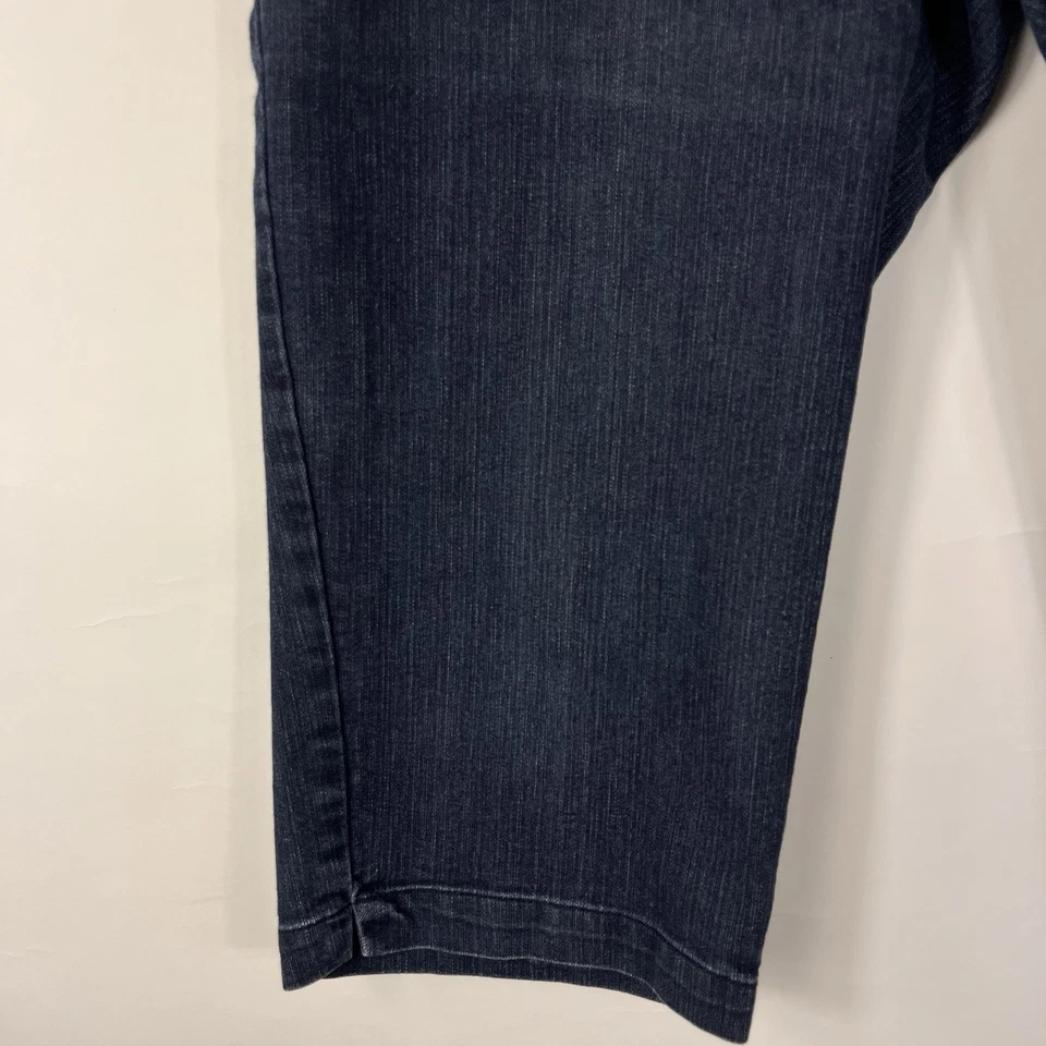 Pantalones Cortos Dockers Jean Para Mujer Petite 12P Skimmer Bermuda Denim Elásticos Foto 3 de 4