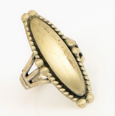 VINTAGE BEAUTIFUL STERLING SILVER NATIVE AMERICAN DESIGN ROPE PATTERN SIMPLE !