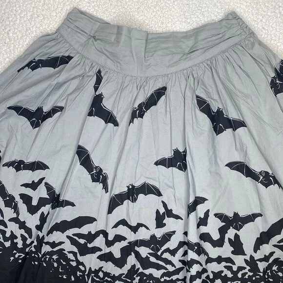 Sourpuss Spooksville Bat Swing Skirt *Retired*: Size Medium - Imagem 3 de 4