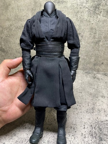 Hot Toys HT DX17 1/6 Scale Darth Maul 