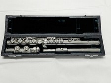 Pearl F-7750E CC flute silver body case included